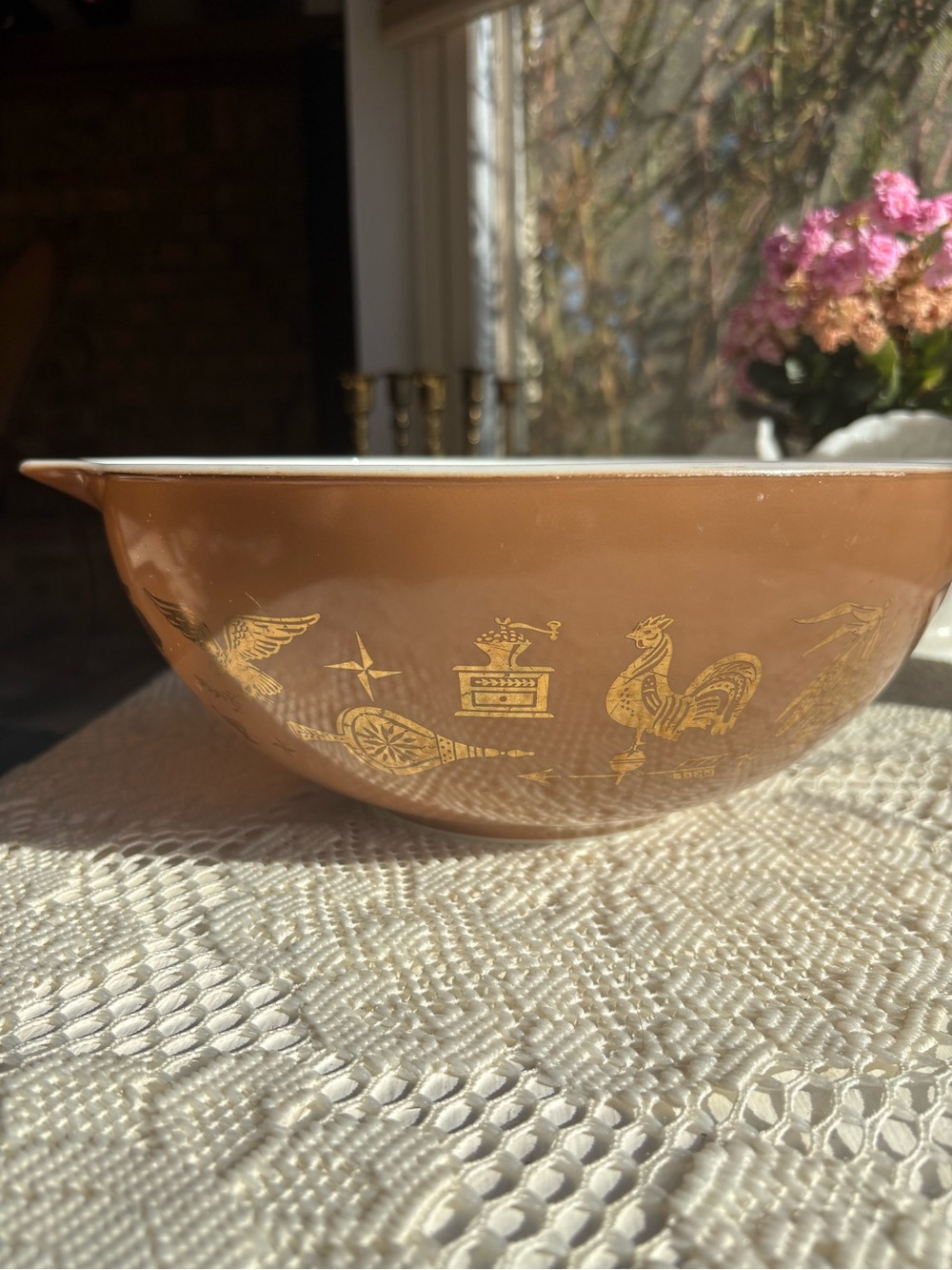 Pyrex mixing bowl